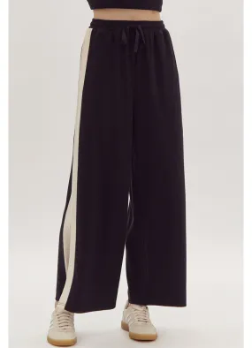 HW Wide Leg Pants in Black by Entro