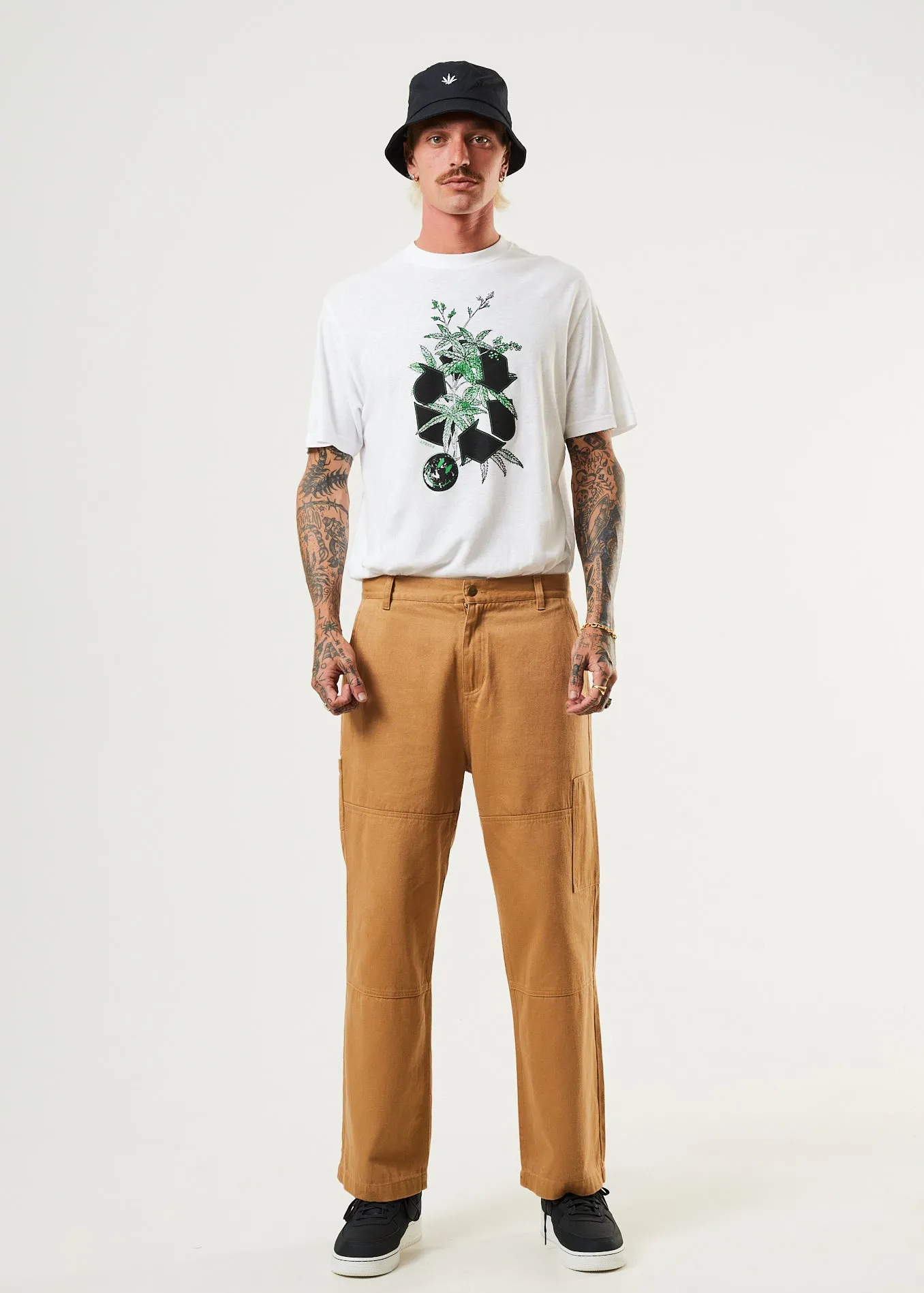 AFENDS Mens Richmond - Baggy Carpenter Pants - Chestnut