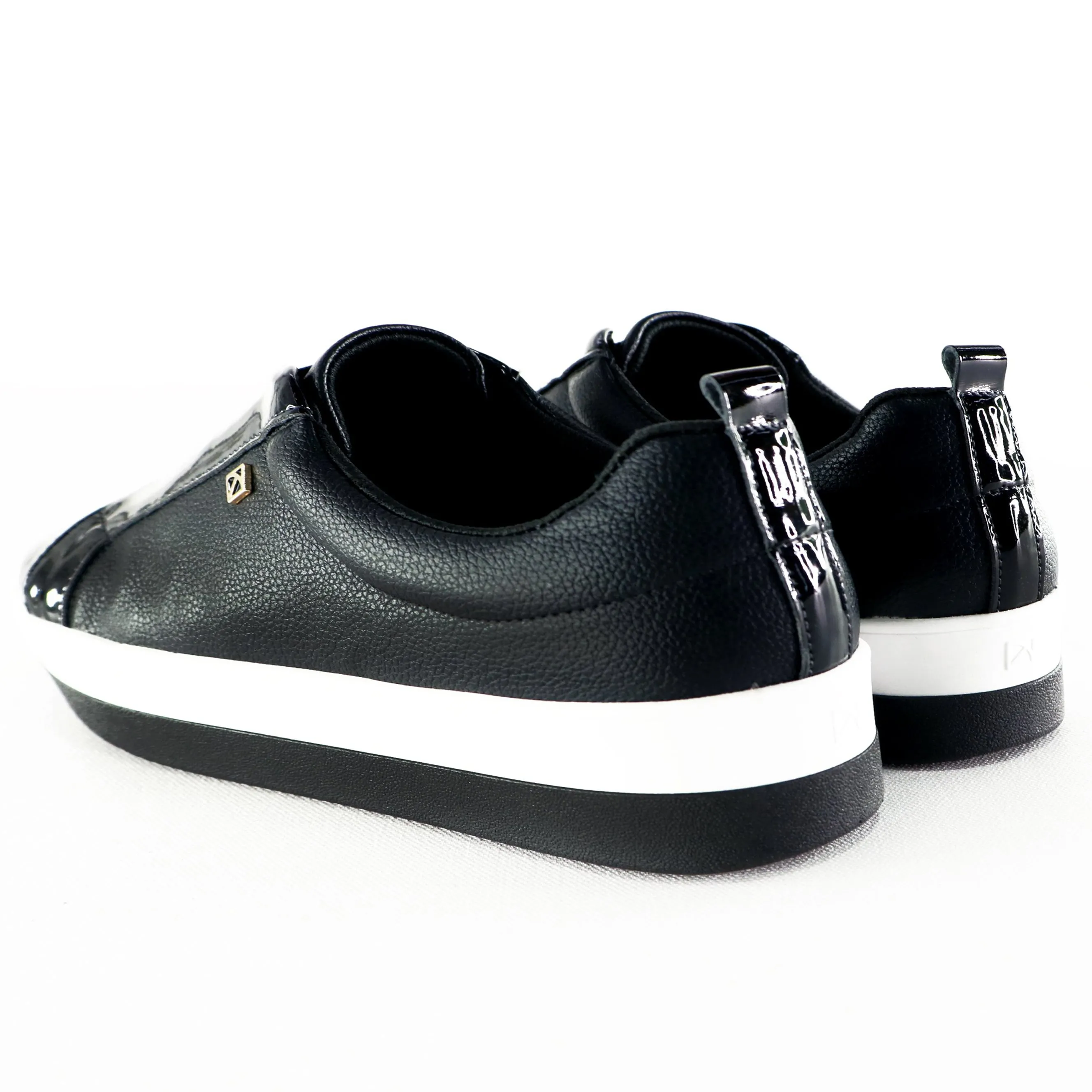 Black Sneakers for Women (982.002)