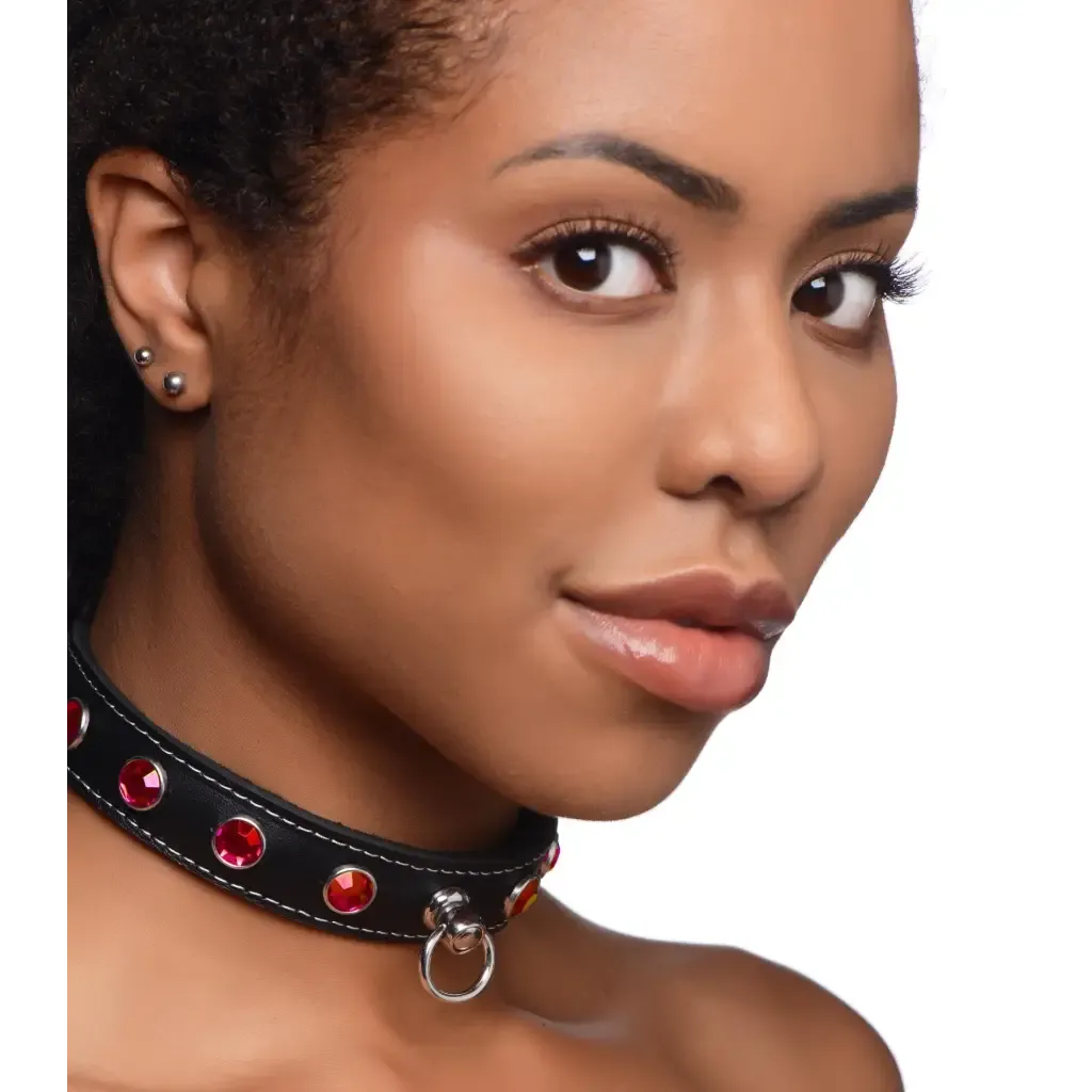 Fierce Vixen Leather Choker With Rhinestones - Red