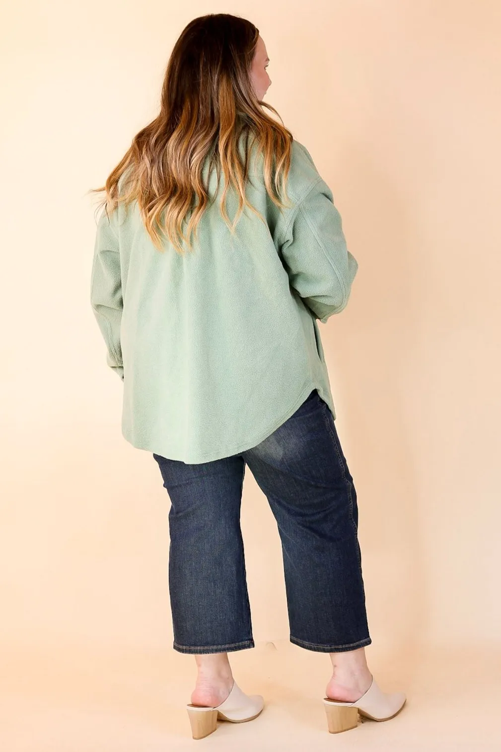 Hollywood Hike Button Up Fleece Jacket with Pockets in Mint