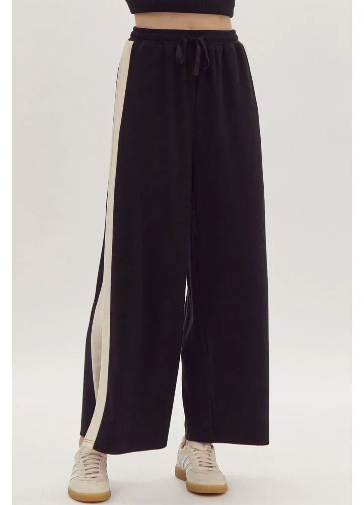 HW Wide Leg Pants in Black by Entro