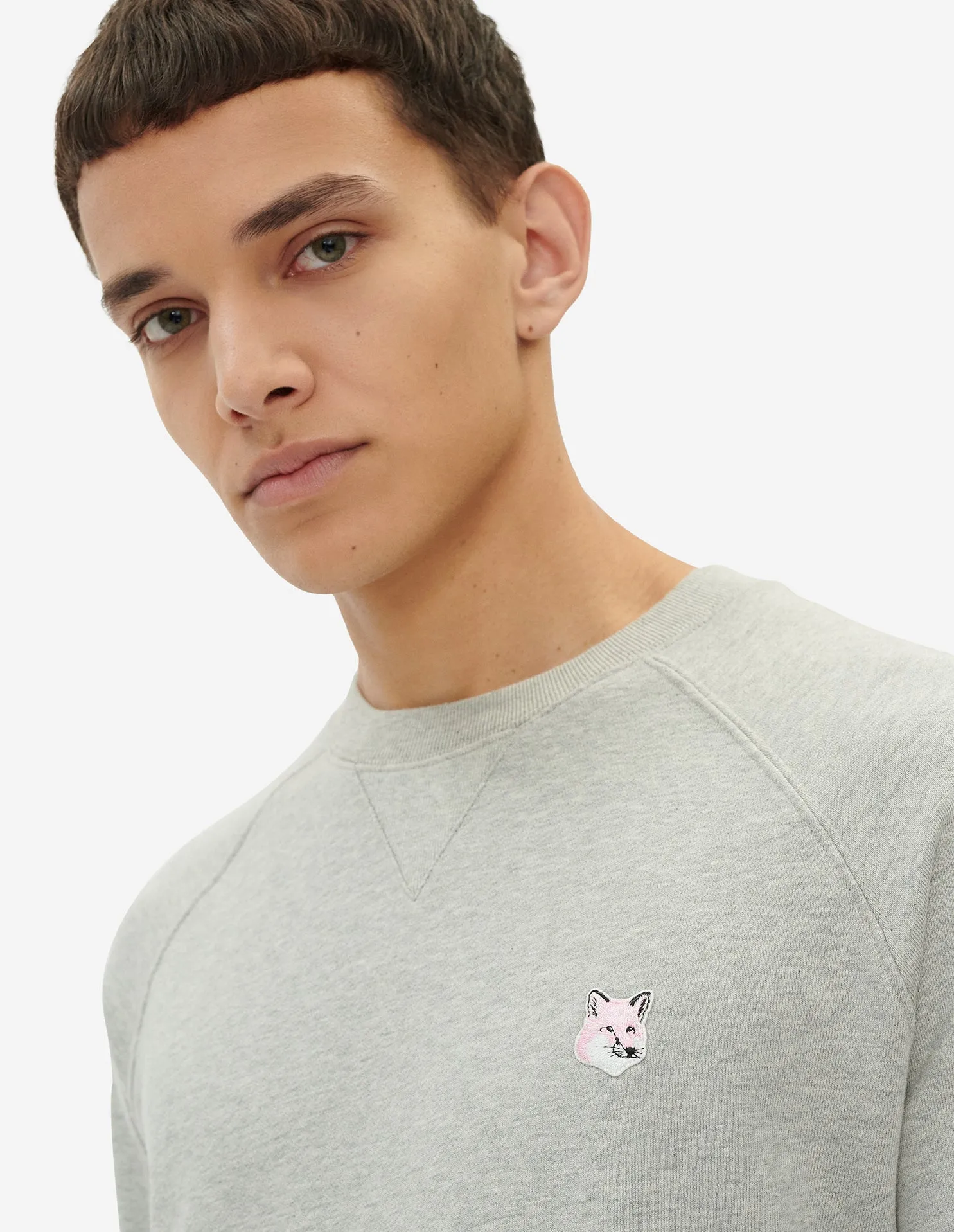 Maison Kitsune Men's Monochrome Fox Head patch Classic Sweatshirt Grey Melange JM00316KM0001 H150