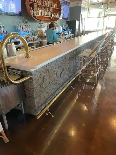 Service Bar Rail | Wait Station