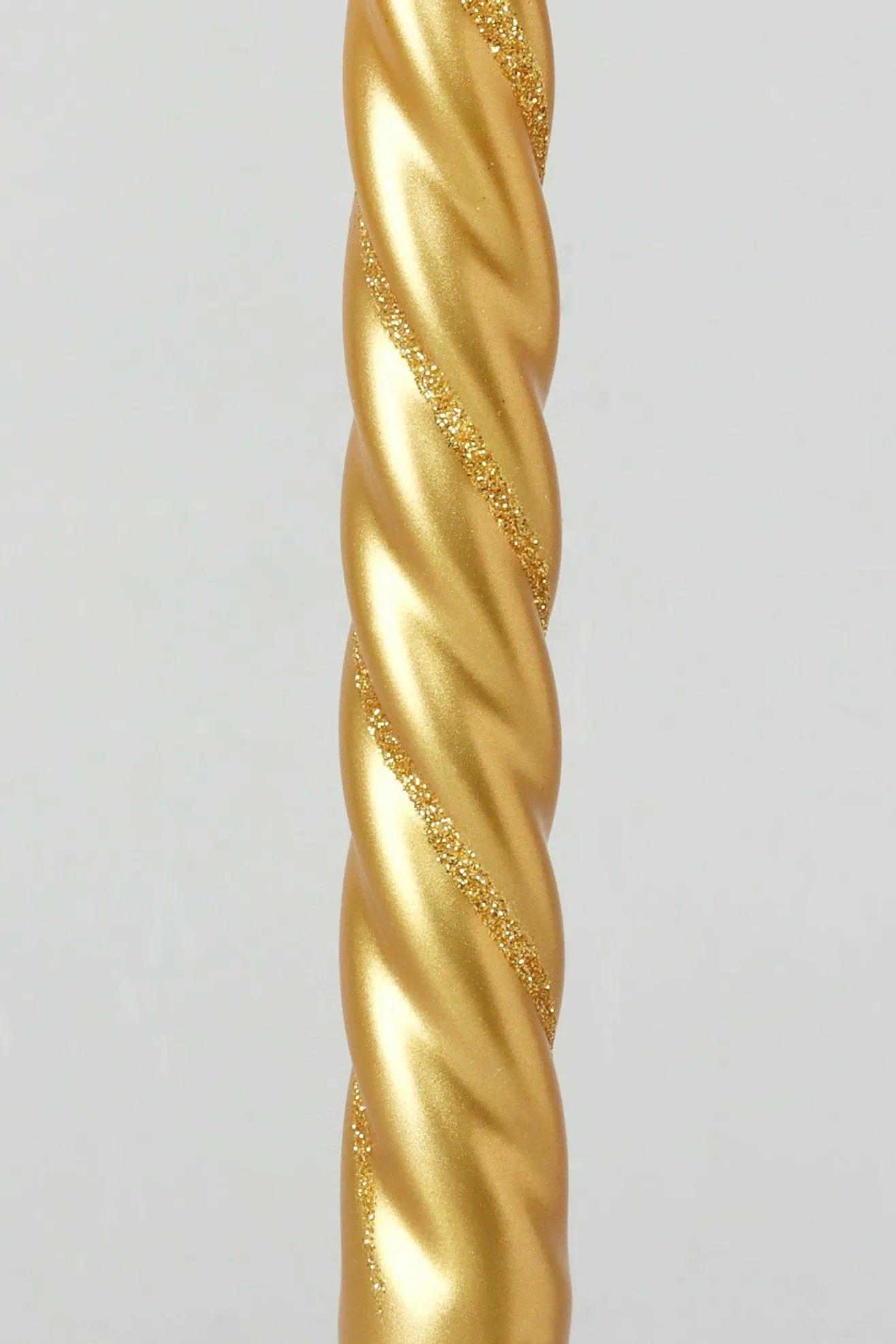 Set of 2 Gold Twisted Dinner Candles with Glitter Stripe