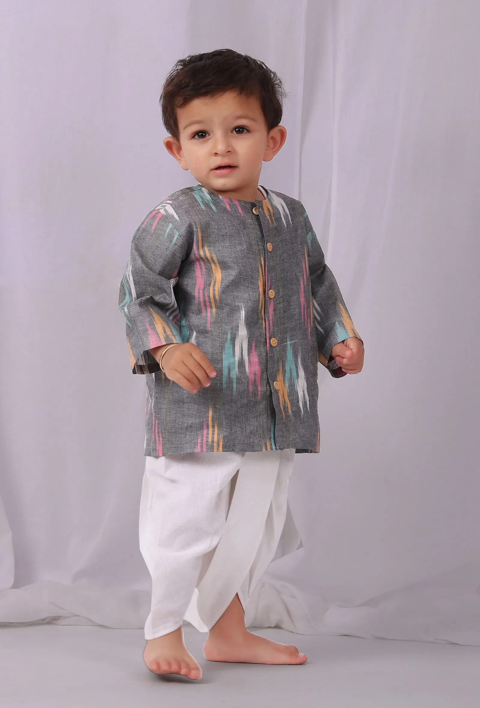 Set of 2:Grey Ikat Kurta With white Dhoti pants